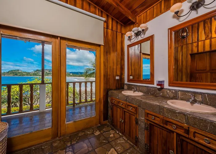 Casa De La Playa- Beachfront At Flamingo *
