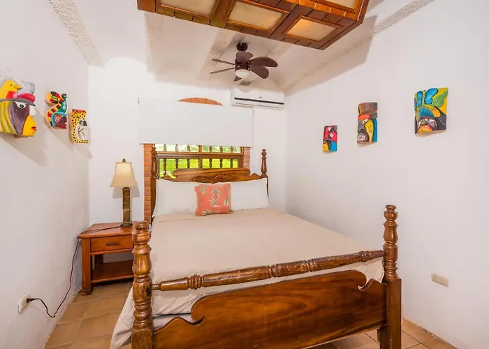 Casa De La Playa- Beachfront At Flamingo Ferienhaus