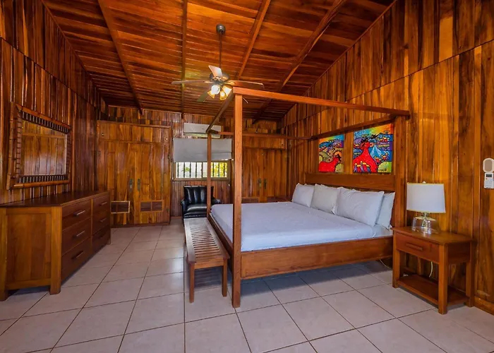 Casa De La Playa- Beachfront At Flamingo